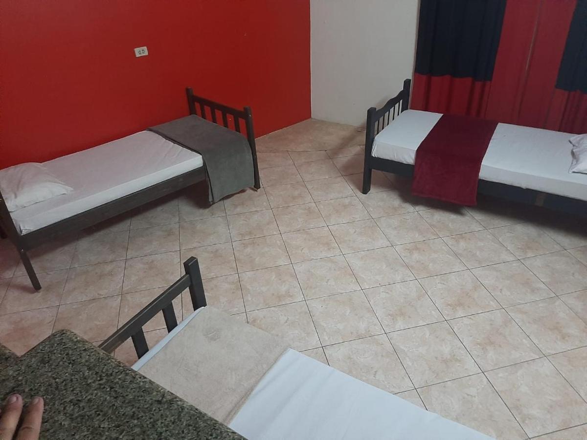 Knock Knock Hostel Curitiba Luaran gambar
