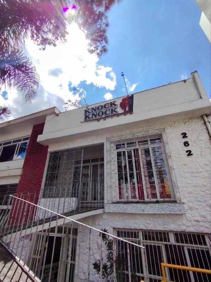 Knock Knock Hostel Curitiba Luaran gambar